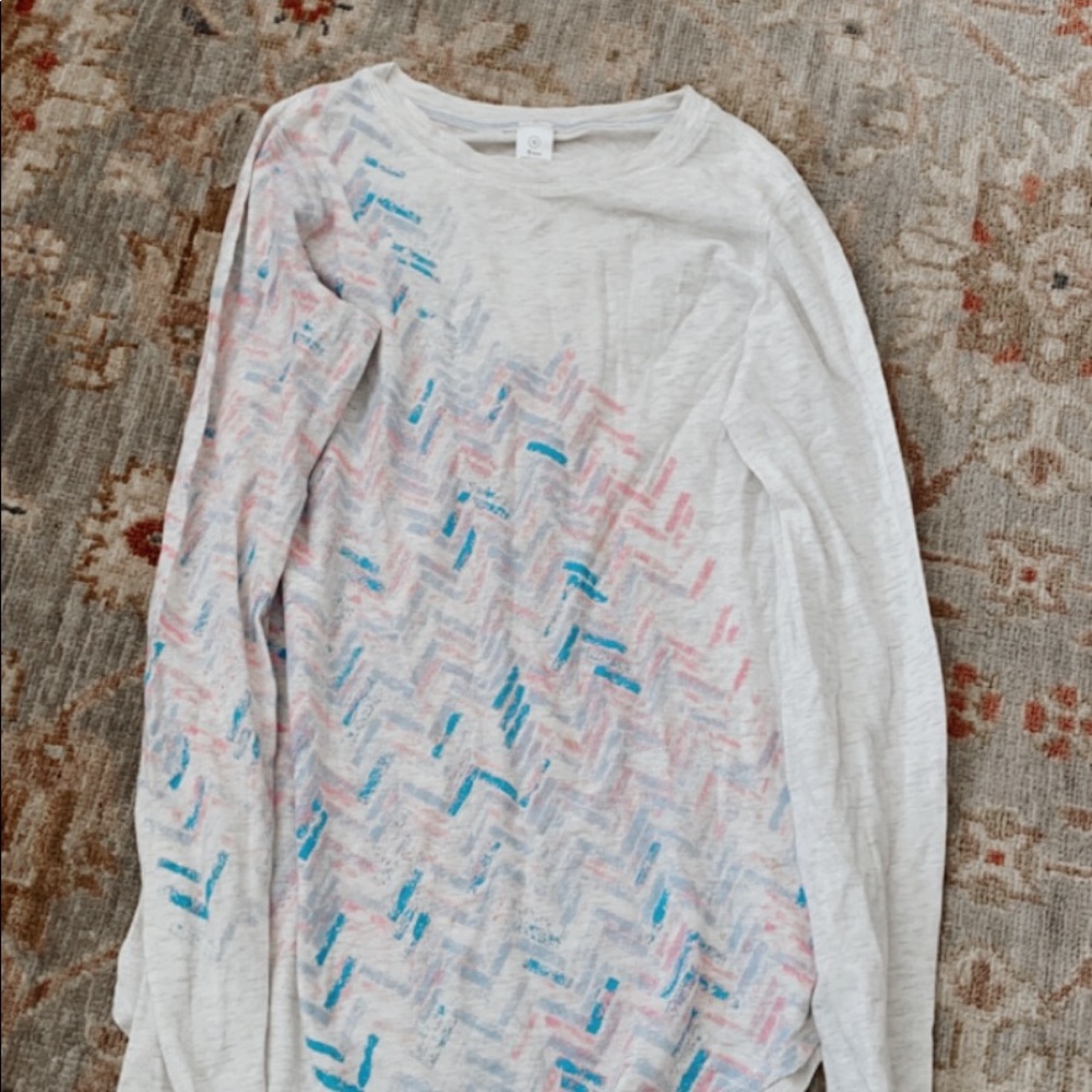 Long sleeve Ivivva top